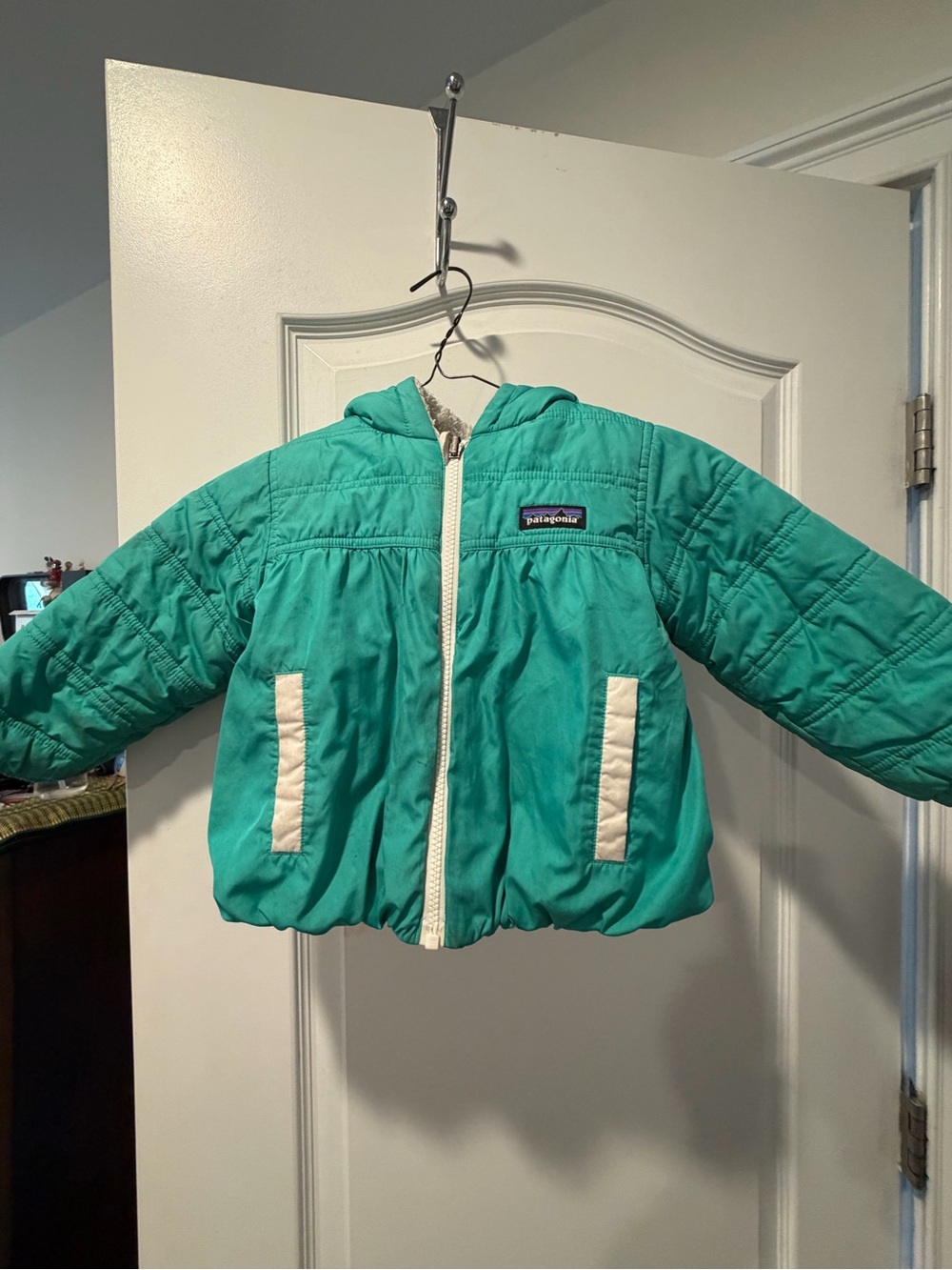 Patagonia Teal Reversible Hooded Puffer Coat with Cream Inverse